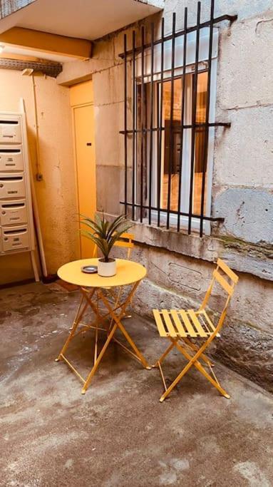 Studio Renove Avec Patio, Coeur Du Centre Ville Besançon Exteriér fotografie